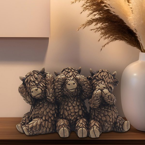 HUGHIE HIGHLAND COWS