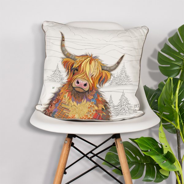 CAMERON HIGHLAND COW CUSHION