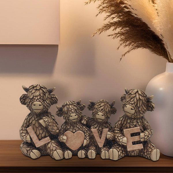 HUGHIE HIGHLAND COWS LOVE