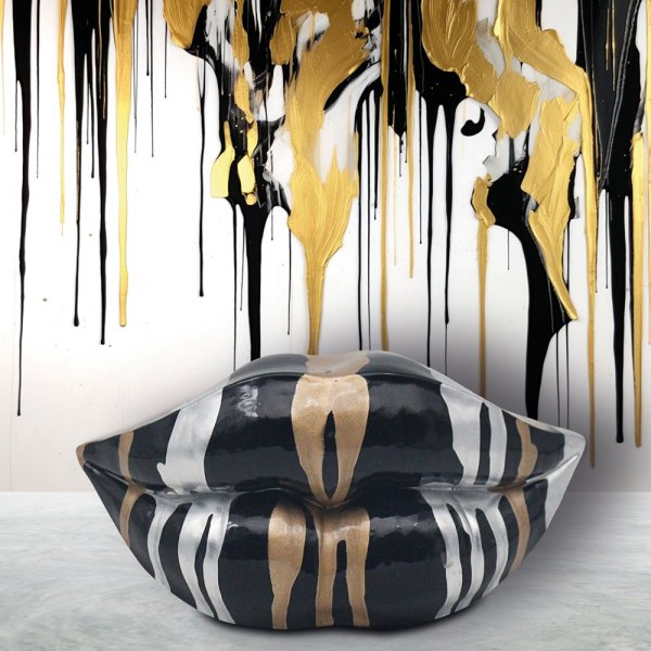 LIPS GOLD, BLK & SILVER SMALL