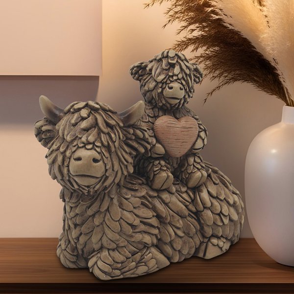 HUGHIE HIGHLAND COW PAIR