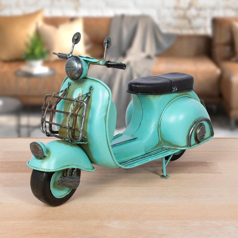 VINTAGE SCOOTER BLUE Lesser Pavey