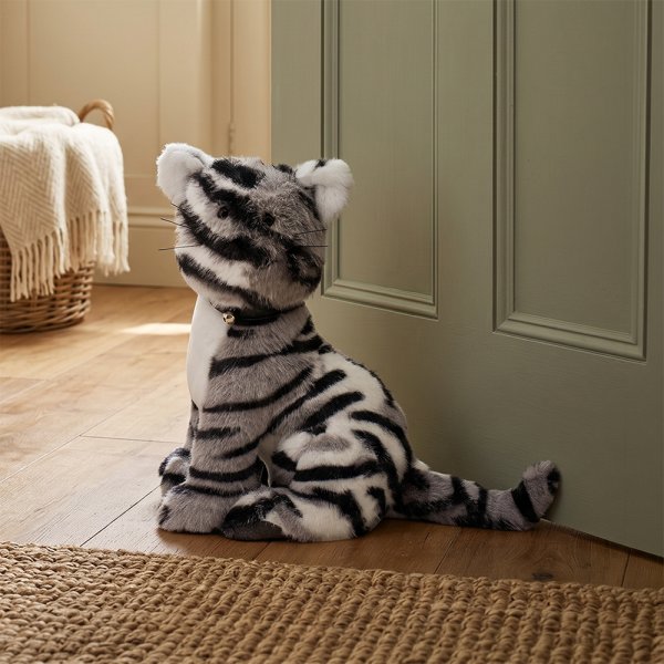 CAT DOORSTOP TABBY
