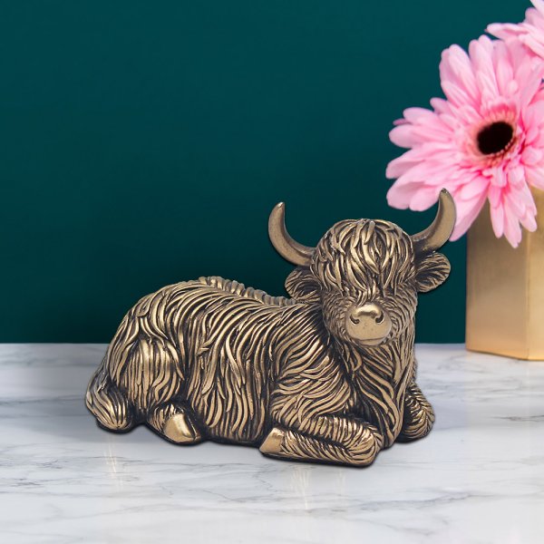 BRONZED HIGHLAND COW