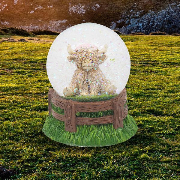 HIGHLAND COW FLOWER WATERGLOBE