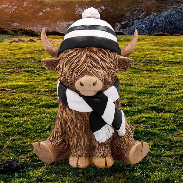 HIGHLAND COW SCARF & HAT B&W