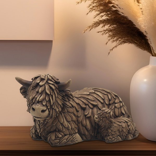 HUGHIE HIGHLAND COW & CALF