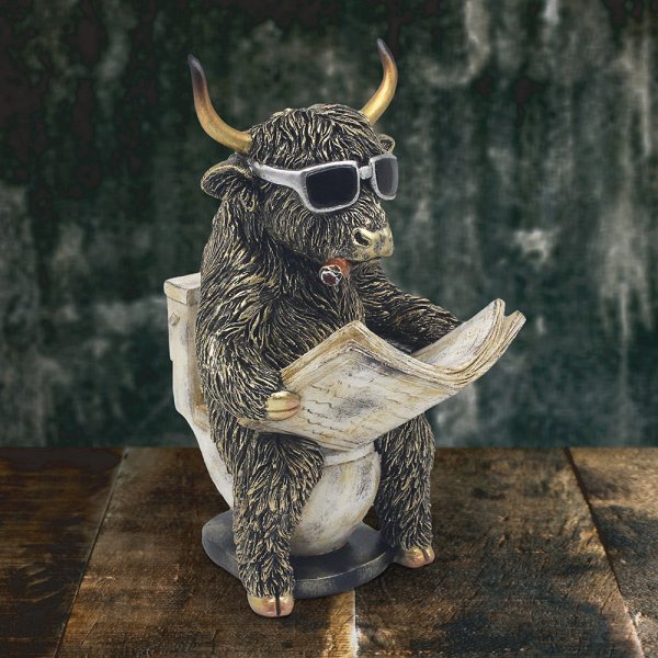 LOO-TIME HIGHLAND COW