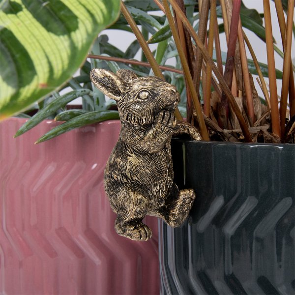 PLANT POT PALS HARE