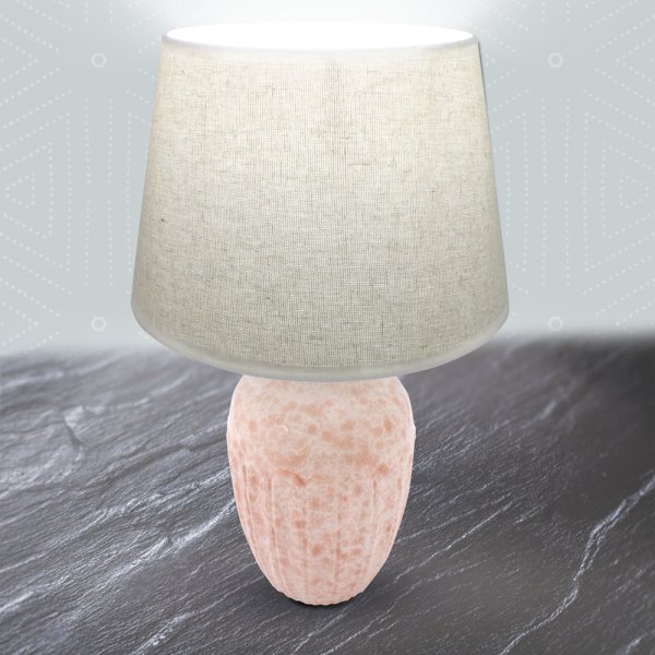 TABLE LAMP WITH SHADE