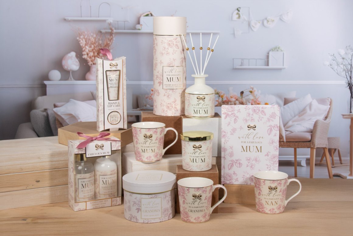 Madelaine Floral by Hearts Design