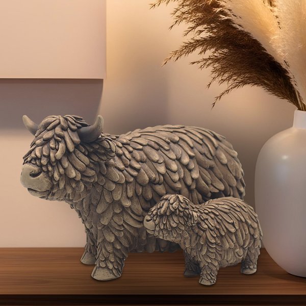 HUGHIE HIGHLAND COW & CALF