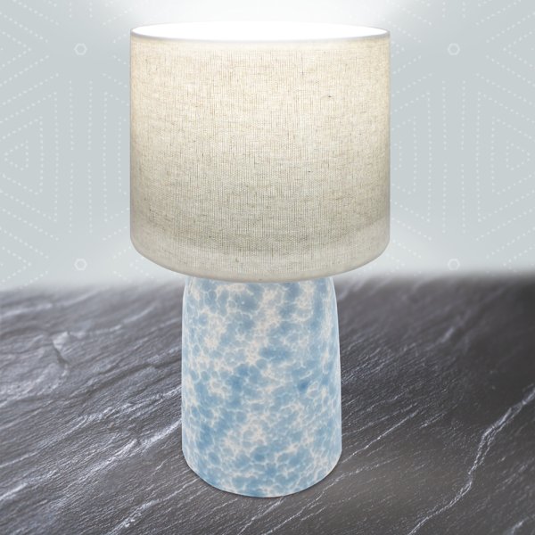 TABLE LAMP WITH SHADE