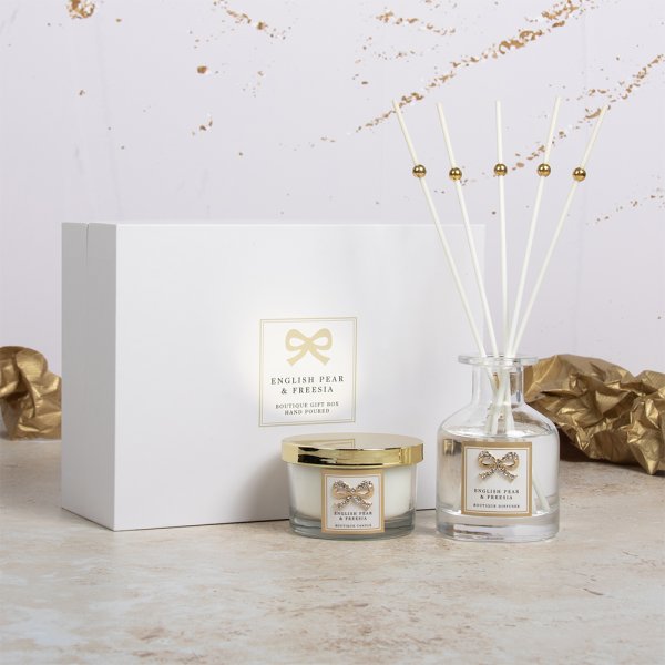 ENGLISH PEAR CANDLE & DIFFUSER