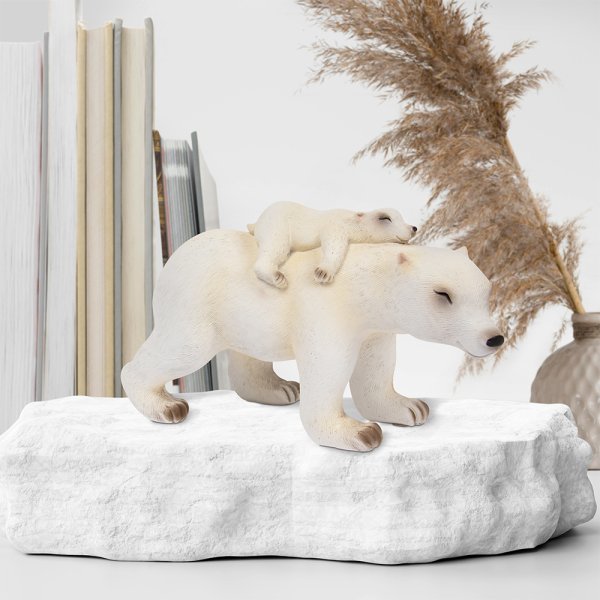 POLAR BEAR WITH BABY