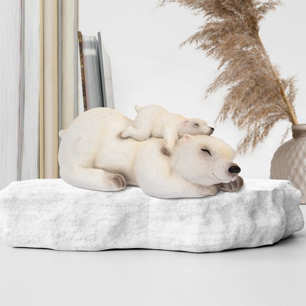 POLAR BEAR NAPTIME