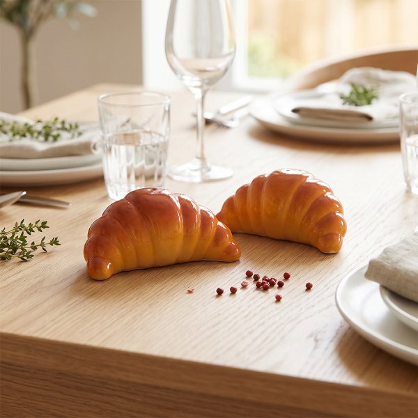 SALT & PEPPER CROISSANTS