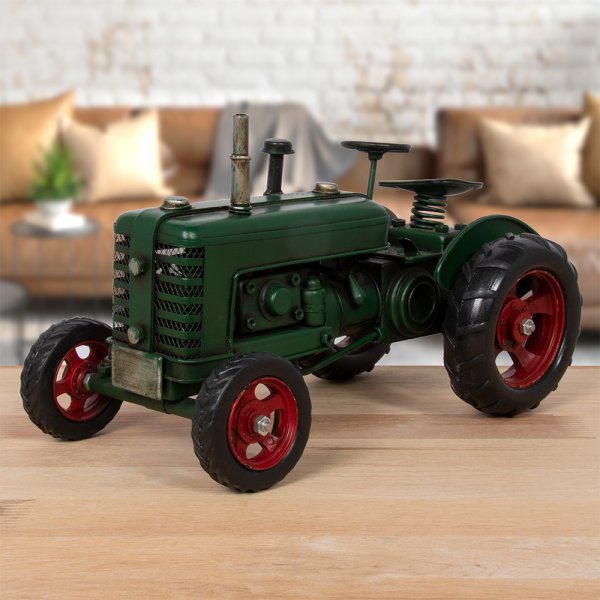 VINTAGE TRACTOR GREEN