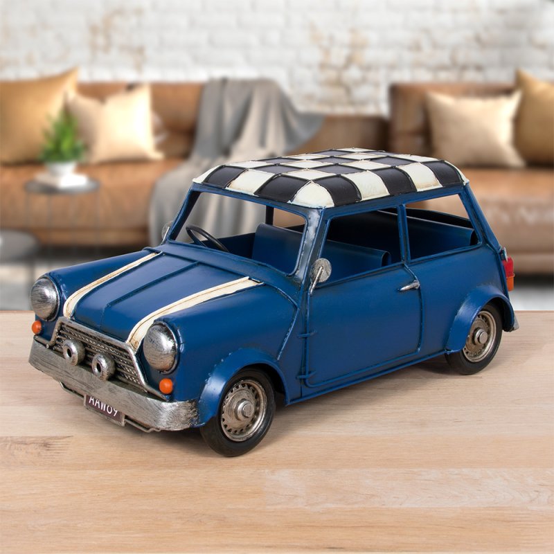 VINTAGE CLASSIC CAR BLUE : Lesser & Pavey