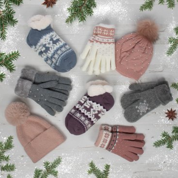 CHRISTMAS COZY & COMFY