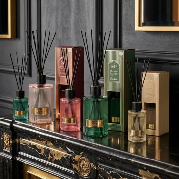 HOME FRAGRANCE SIGNATURE RANGE